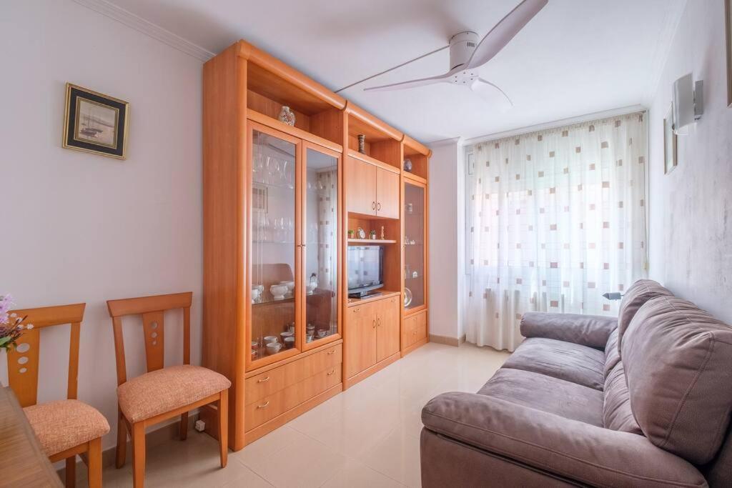 Apartamento En Complejo Residencial, Con Piscina. Салоу Экстерьер фото