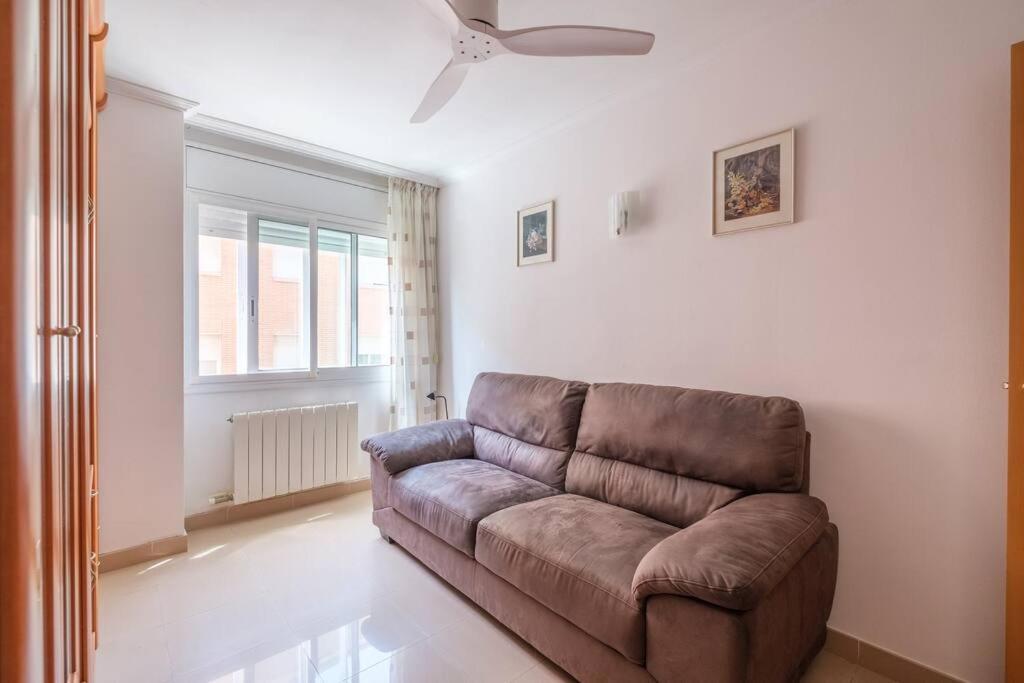 Apartamento En Complejo Residencial, Con Piscina. Салоу Экстерьер фото