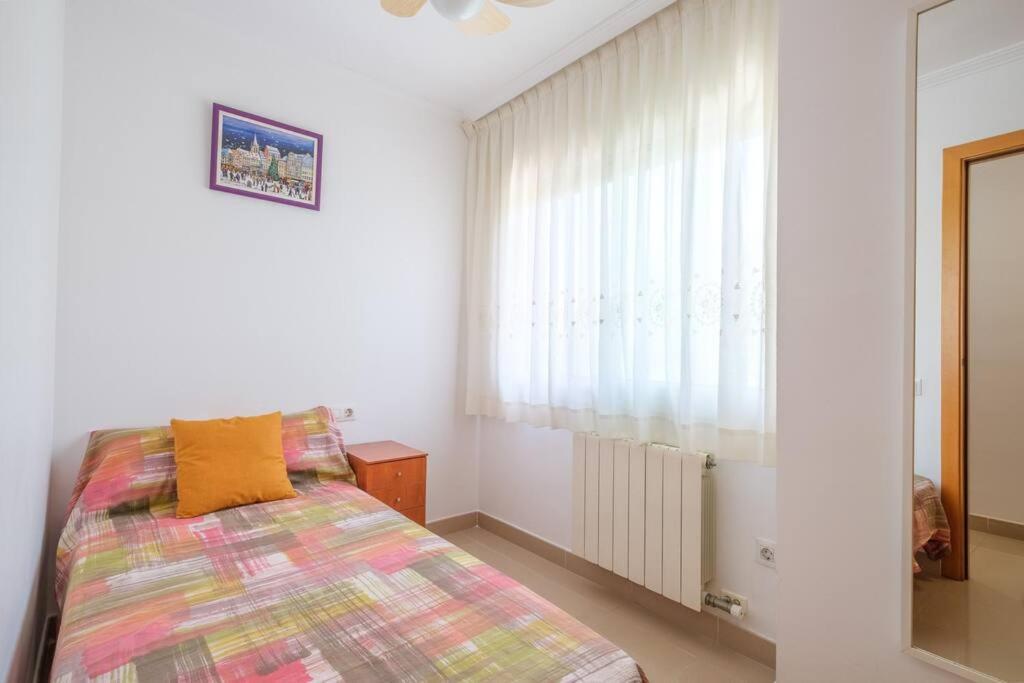 Apartamento En Complejo Residencial, Con Piscina. Салоу Экстерьер фото