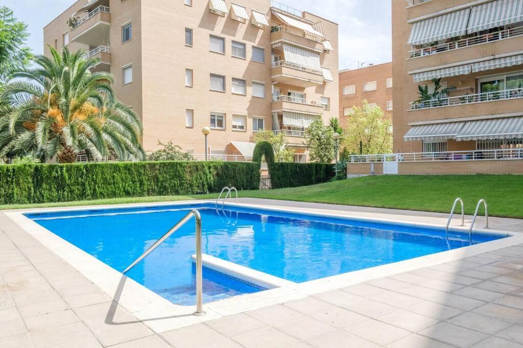 Apartamento En Complejo Residencial, Con Piscina. Салоу Экстерьер фото