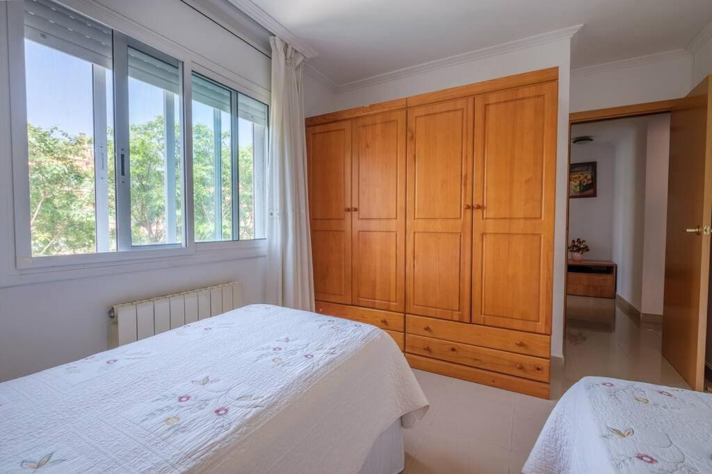 Apartamento En Complejo Residencial, Con Piscina. Салоу Экстерьер фото